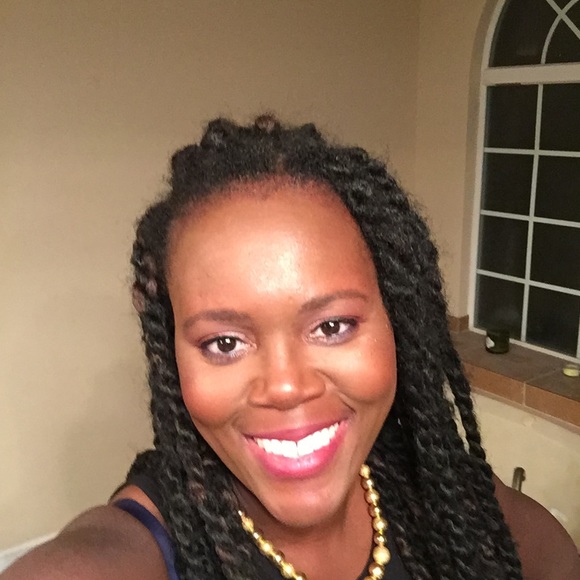 Meet your Posher, Miranda - Picture 2 of 2